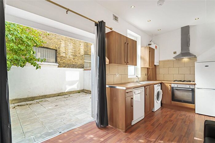 1 Bedroom Flat To Rent In Hargwyne Street, London, SW9