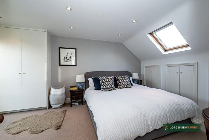 3 Bedroom Terraced House For Sale In Galloway Road, Shepherds Bush, W12
