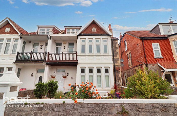 2 Bedroom Flat For Sale In Charlton Road, Weston-Super-Mare, BS23