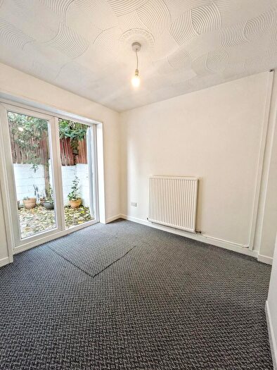 2 Bedroom Terraced House To Rent In David Street, Morgantown, CF47