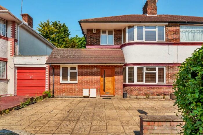 4 Bedroom Semi-Detached House To Rent In Cheyneys Avenue, Edgware, HA8