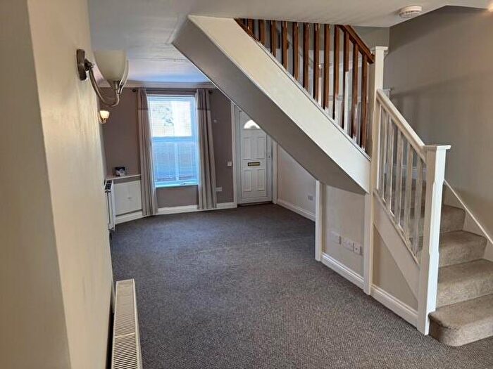 3 Bedroom Terraced House To Rent In New Road, PE7