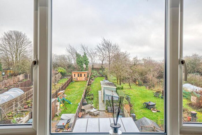 3 Bedroom Semi-Detached House For Sale In Occupation Road, Albert Village, Swadlincote, DE11