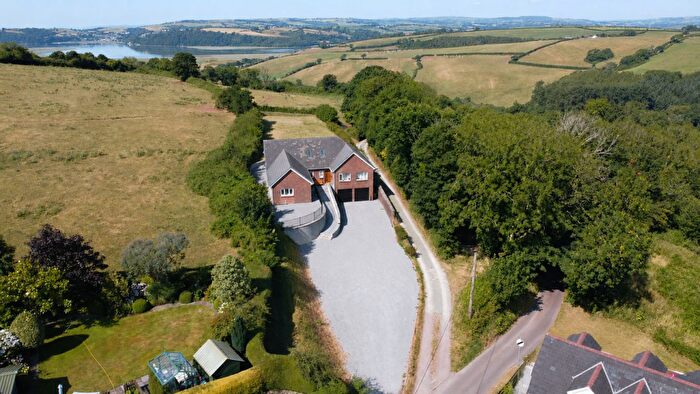 5 Bedroom Detached House For Sale In Llanybri, Carmarthen, SA33