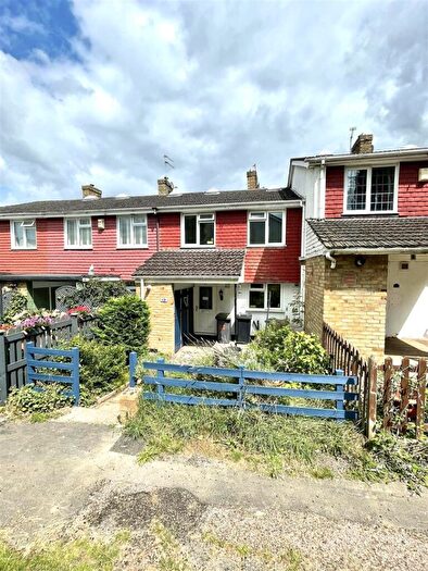 3 Bedroom Terraced House For Sale In St. Margarets Close, Lidlington, Bedford, MK43