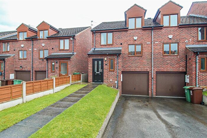 3 Bedroom Semi Detached House For Sale In Jacobs Court, Horbury, Wakefield, WF4