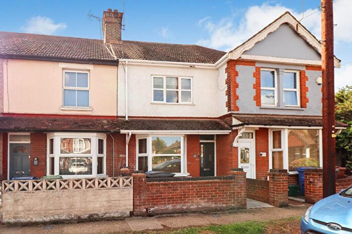 2 Bedroom Terraced House For Sale In Crescent Avenue, Little Thurrock, Grays, RM17