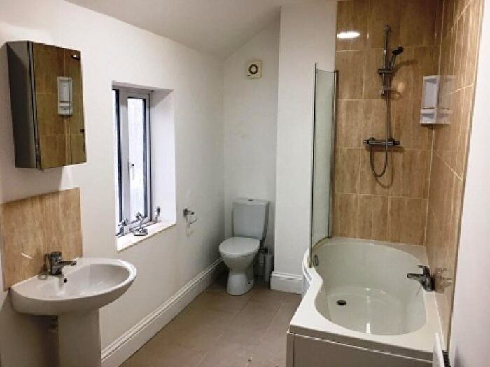 4 Bedroom House To Rent In Link Road (D), Edgbaston, Birmingham, West Midlands, B16