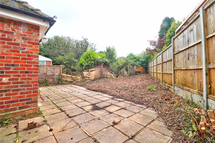 2 Bedroom Detached House For Sale In Eashing Lane, Godalming, Surrey, GU7