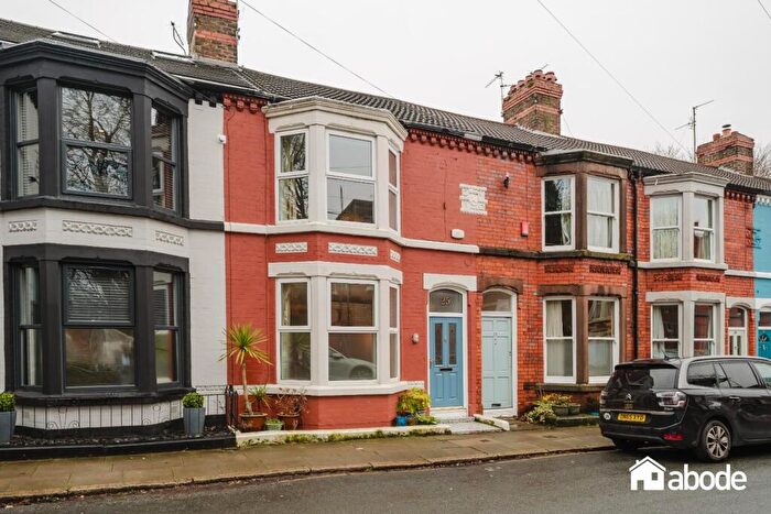 3 Bedroom Terraced House For Sale In St. Michaels Church Road, Liverpool, L17