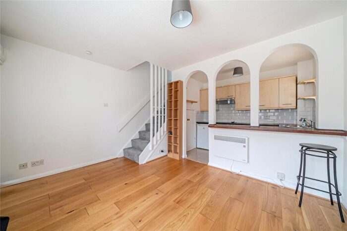 1 Bedroom House For Sale In Shirley Crescent, Beckenham, BR3