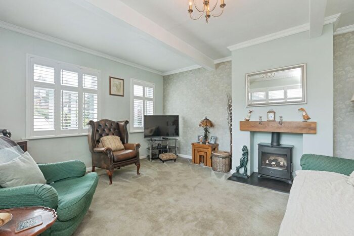 2 Bedroom Semi Detached House For Sale In Rushmore Hill, Orpington, BR6
