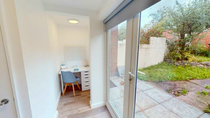 6 Bedroom House To Rent In Monterey Gardens, EX4