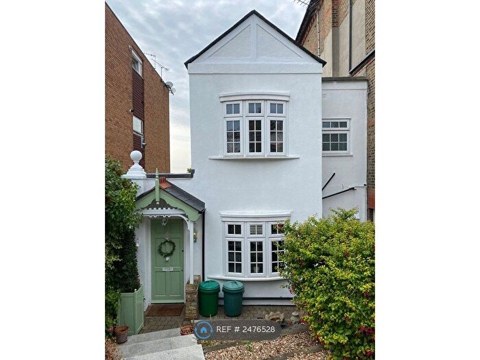 3 Bedroom Semi-Detached House To Rent In Ross Road, London, SE25
