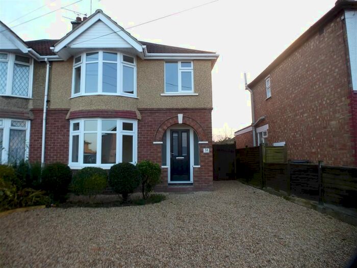 3 Bedroom Property To Rent In Cumberland Road, Swindon, SN3