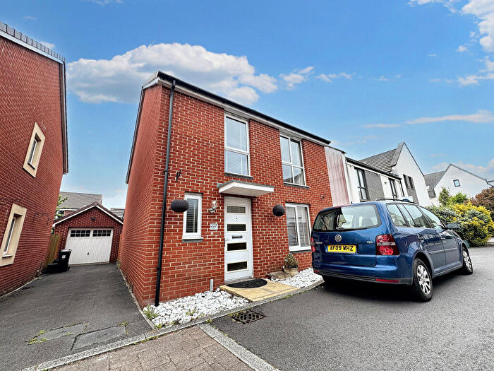 4 Bedroom Detached House To Rent In Eighteen Acre Drive, Patchway, Bristol, Gloucestershire, , Gb, BS34