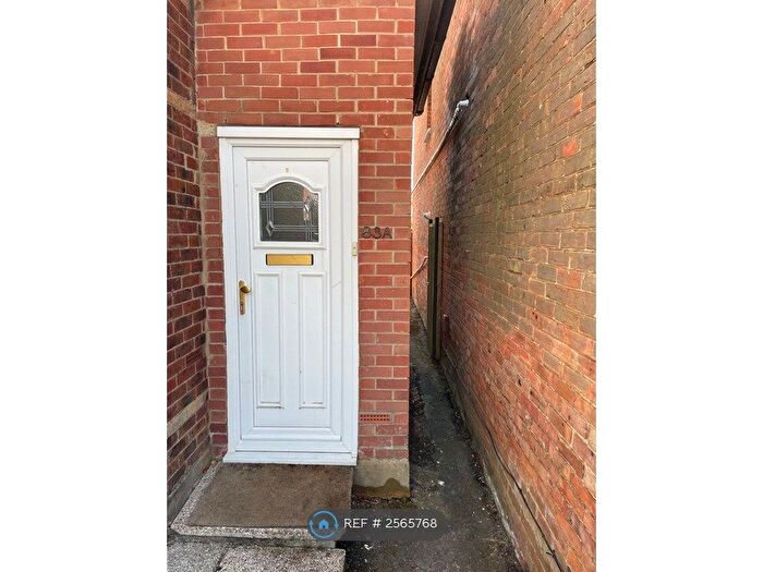 2 Bedroom Flat To Rent In Muscliffe Road, Bournemouth, BH9