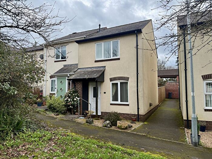 2 Bedroom End Terrace House For Sale In Kenbury Drive, Alphington, EX2