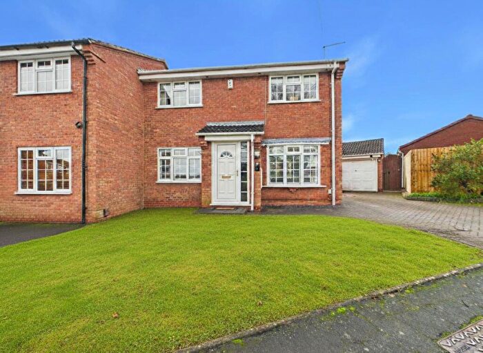 3 Bedroom Semi Detached House For Sale In Turchill Drive, Walmley, Sutton Coldfield, B76