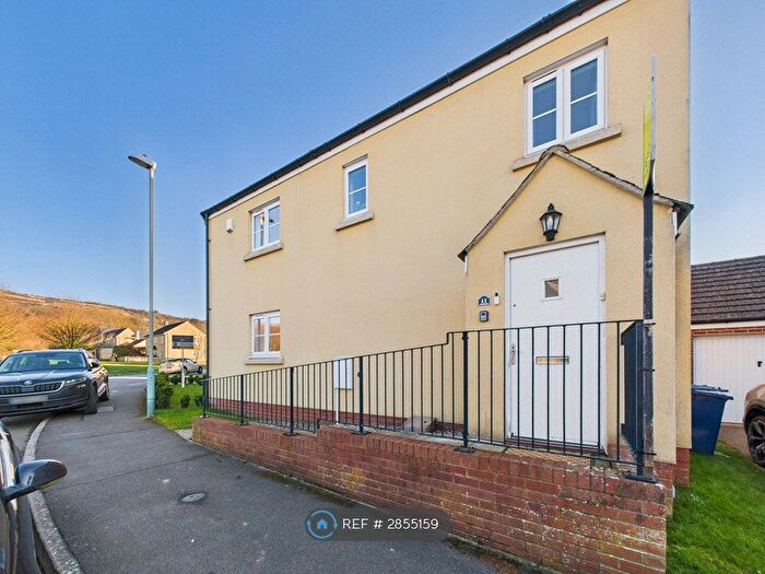 5 Bedroom Semi Detached House To Rent In Desert Orchid Road, Prestbury, Cheltenham, GL52