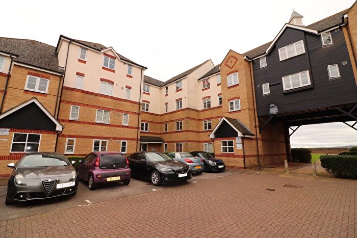 Studio To Rent In Lewes Close, Grays, RM17