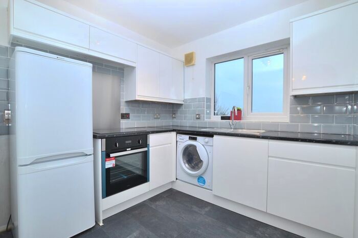 1 Bedroom Flat To Rent In Pullman Place, London, SE9