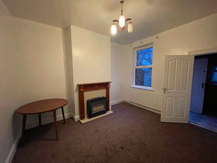 3 Bedroom Terraced House To Rent In Vincent Road, Sheffield, S7