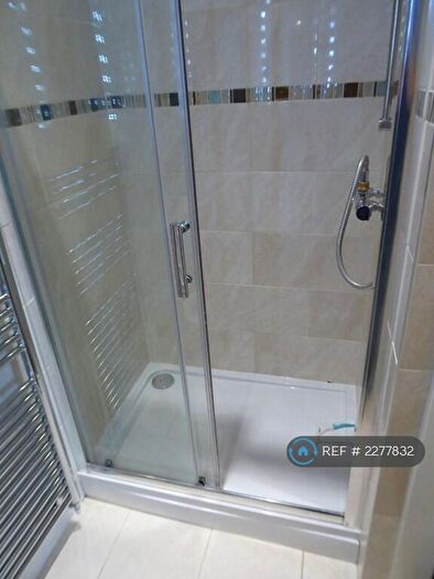5 Bedroom Flat To Rent In Lancaster Avenue, Newcastle, ST5