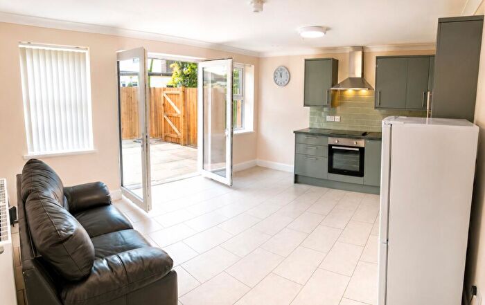 2 Bedroom Apartment To Rent In Letty Street Lane, Cathays, Cardiff, CF24