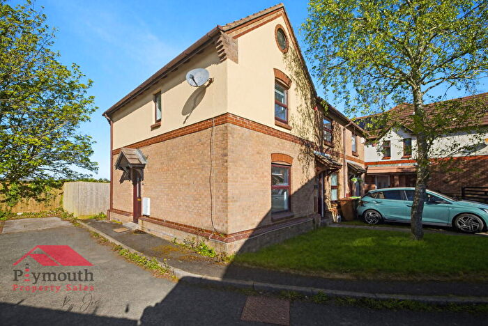 2 Bedroom End Of Terrace House For Sale In Carroll Road, Plymouth, PL5