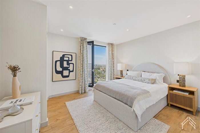 2 Bedroom Apartment To Rent In The Eades London, Selborne Road, E17