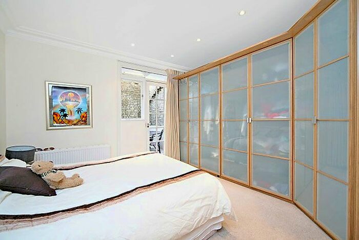 1 Bedroom Flat To Rent In Ashburn Gardens, South Kensington, London, SW7