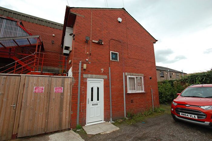 2 Bedroom Semi-Detached House To Rent In Longcauseway, Farnworth, Bolton, BL4