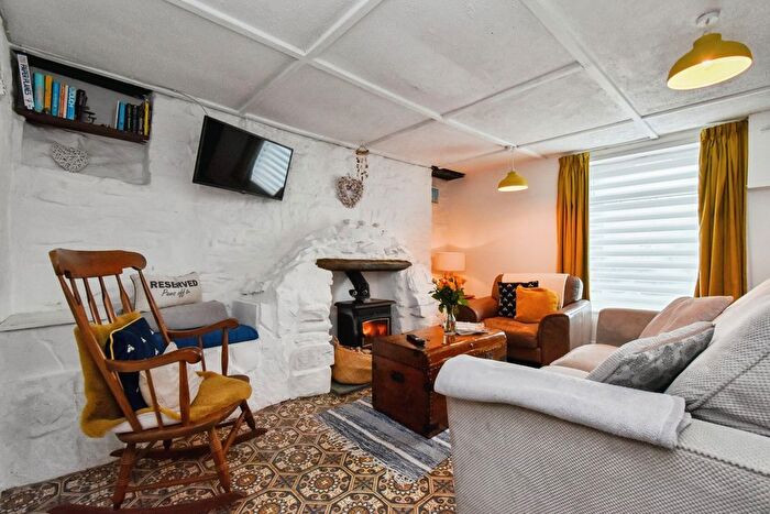 2 Bedroom Terraced House For Sale In Cwmgarw Road, Upper Brynamman, Ammanford, Carmarthenshire, SA18