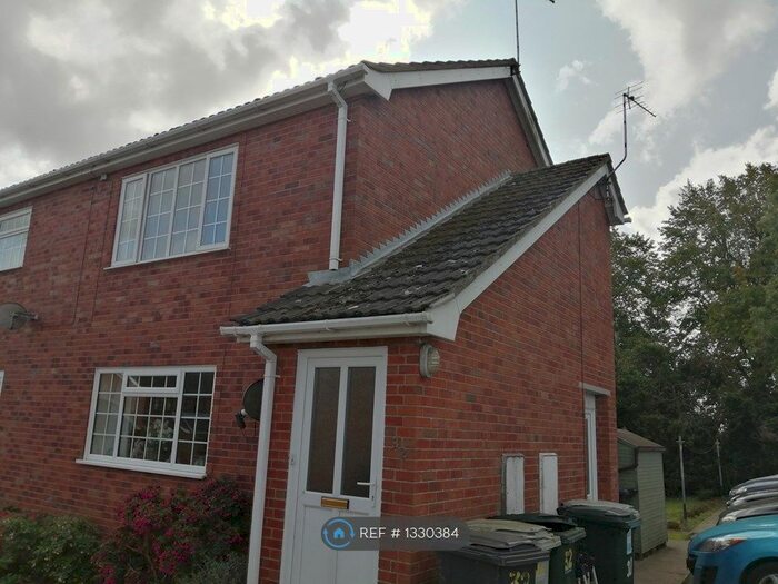 2 Bedroom Maisonette To Rent In Tudor Drive, Louth, LN11