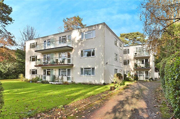 3 Bedroom Flat For Sale In Portarlington Road, Westbourne, Bournemouth, Dorset, BH4