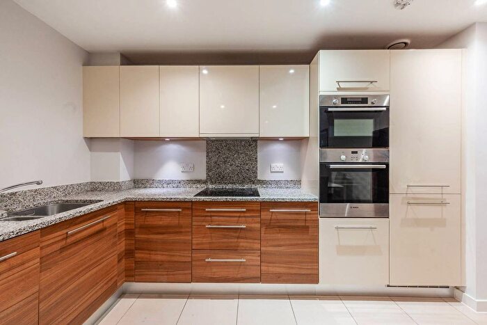 2 Bedroom Flat To Rent In Howard Road, Stanmore, HA7