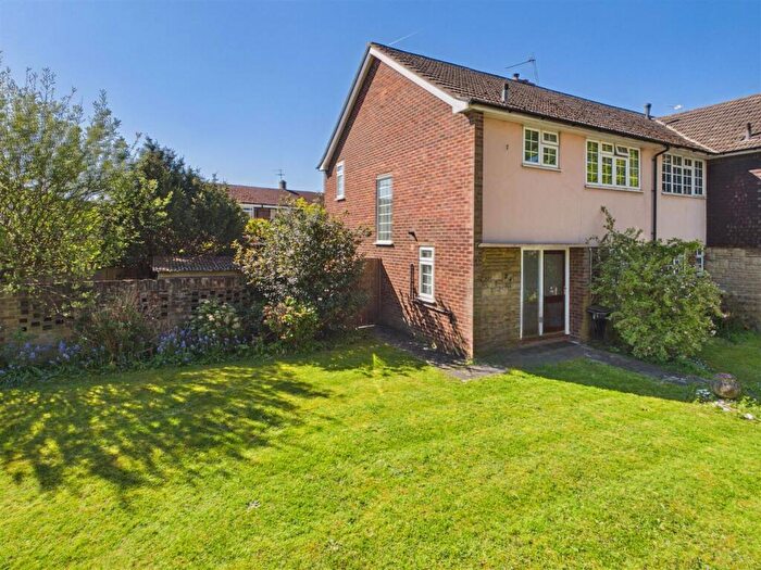 3 Bedroom End Of Terrace House For Sale In Betley Court, Walton-On-Thames, KT12