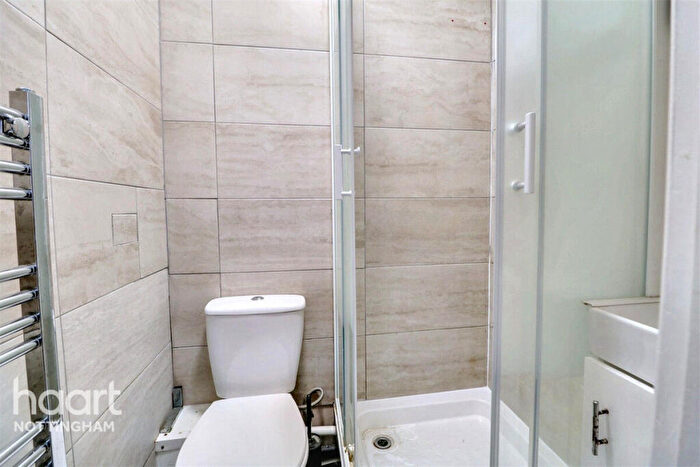 4 Bedroom Terraced House To Rent In Bobbers Mill Road, Nottingham, NG7