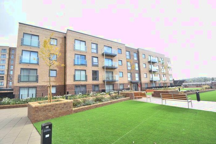 2 Bedroom Flat To Rent In Stirling Drive, Luton, LU2