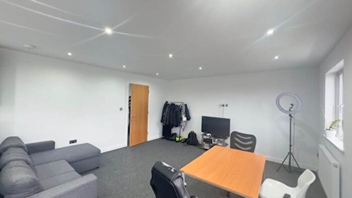 3 Bedroom Flat To Rent In Hermit Road, Canning Town, E16