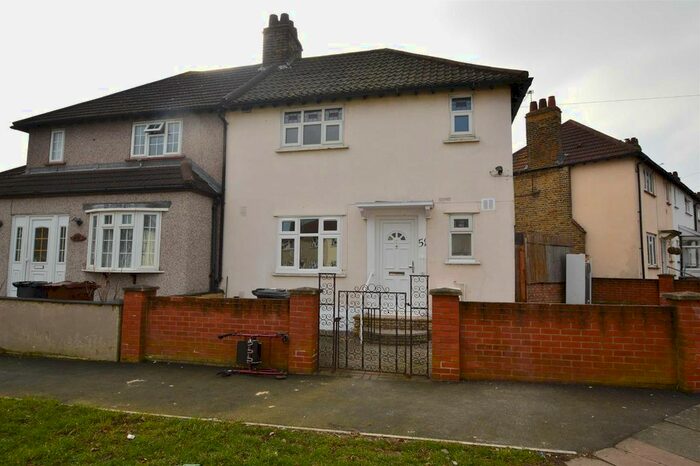 2 Bedroom Semi-Detached House To Rent In Meadow Road, Barking, IG11