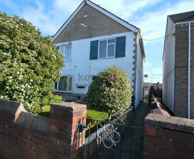 3 Bedroom Semi-Detached House To Rent In Aughton Road, Swallownest, Sheffield, S26