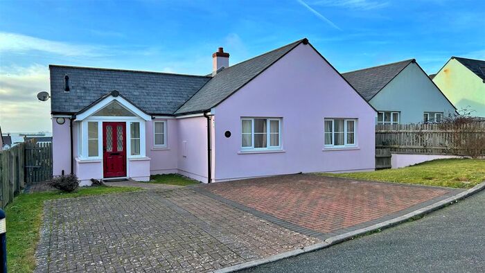 3 Bedroom Detached Bungalow For Sale In Swanswell Close, Broad Haven, Haverfordwest, SA62