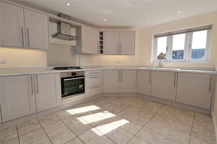 4 Bedroom Semi-Detached House To Rent In Kings Road, West End, Woking, Surrey, GU24