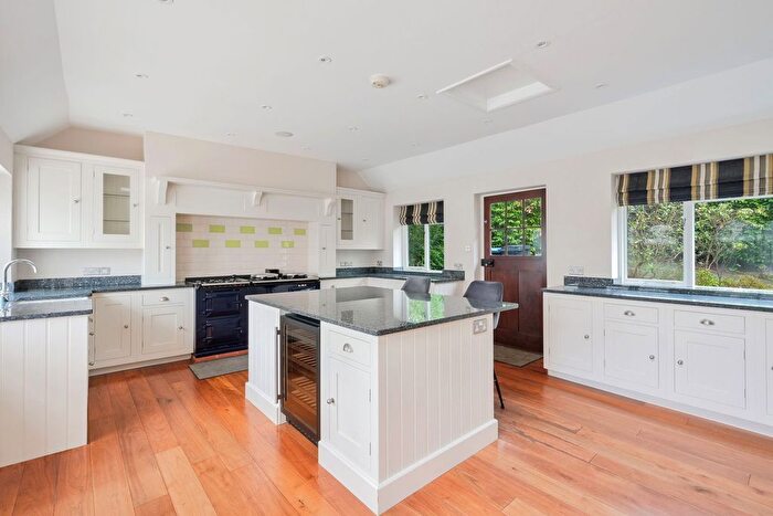 5 Bedroom Detached House For Sale In Lake View, Dormans Park, East Grinstead, RH19