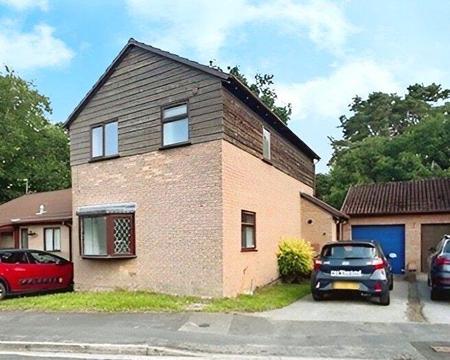 3 Bedroom Link Detached House To Rent In Rochester Drive, Lincoln, LN6