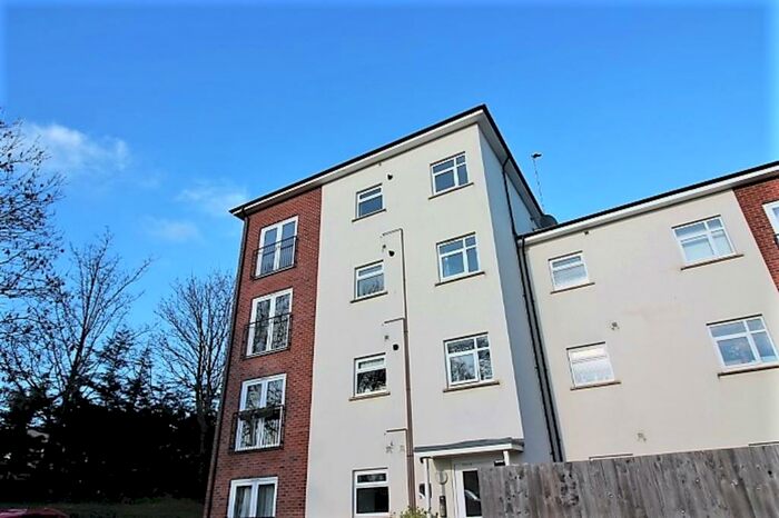 2 Bedroom Apartment To Rent In Thursby Walk, Exeter, EX4