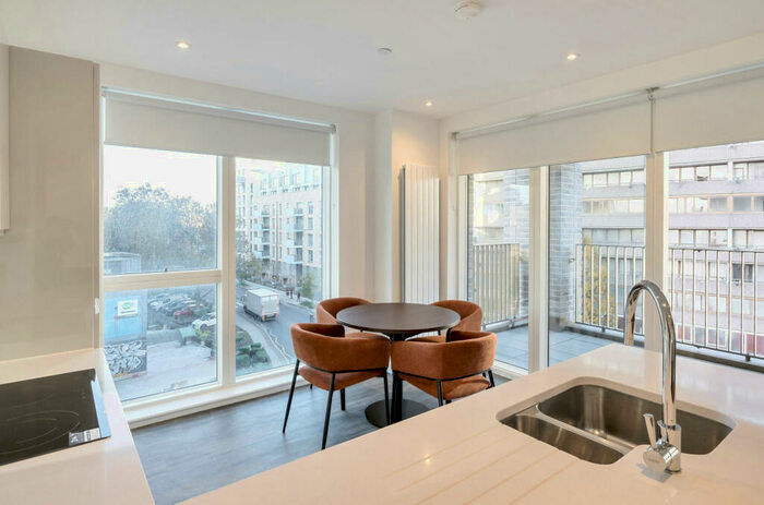 2 Bedroom Apartment To Rent In Thurlow Street, London, SE17