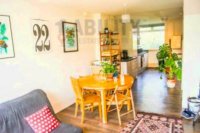 2 Bedroom Flat To Rent In Gaywood Street, London, SE1